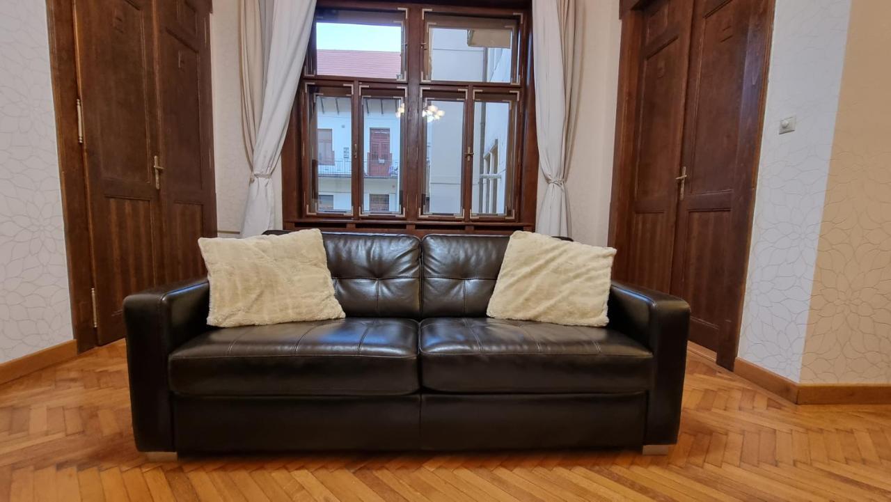 Neuhausz Suite - Ultracentral ทิมิชัวรา ภายนอก รูปภาพ